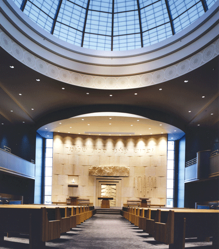 The sanctuary at Adath Jeshurun Congregation’s current building in Minnetonka. (Photos: Courtesy of Adath Jeshurun Congregation) 