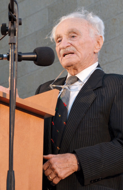 Rabbi Marc Liebhaber speaks at the 2013 Liebhaber Prize awards ceremony in Jerusalem. (Photo: Mordecai Specktor)