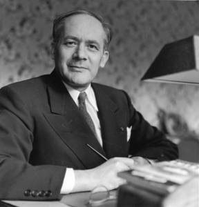 Raphael Lemkin personally lobbied dozens and dozens of members of the newly created United Nations to vote to codify genocide as a crime and to take responsibility for prosecuting future incidents. (Photo: Arthur Leipzig / Courtesy Howard Greenberg Gallery, New York)