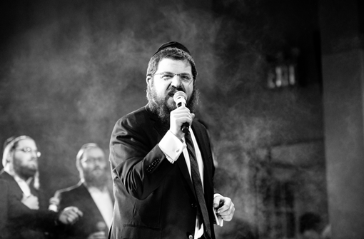 Contemporary Hasidic music star Benny Friedman has released three solo albums. (Photo: Shimmy Socol)