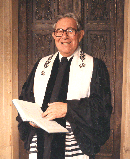 Rabbi Max A. Shapiro (Photo: Courtesy of Temple Israel)