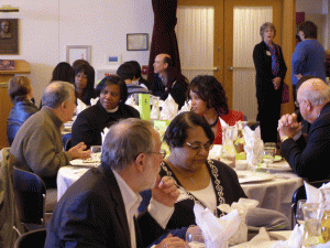 Participants in the Interfaith Passover Seder were encouraged to sit with people they did not know and discuss the Exodus story. (Photo: Erin Elliott)