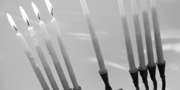 Kids, enter the AJW Hanuka Cover Contest!