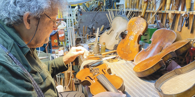 Musical instruments that survived the Shoah